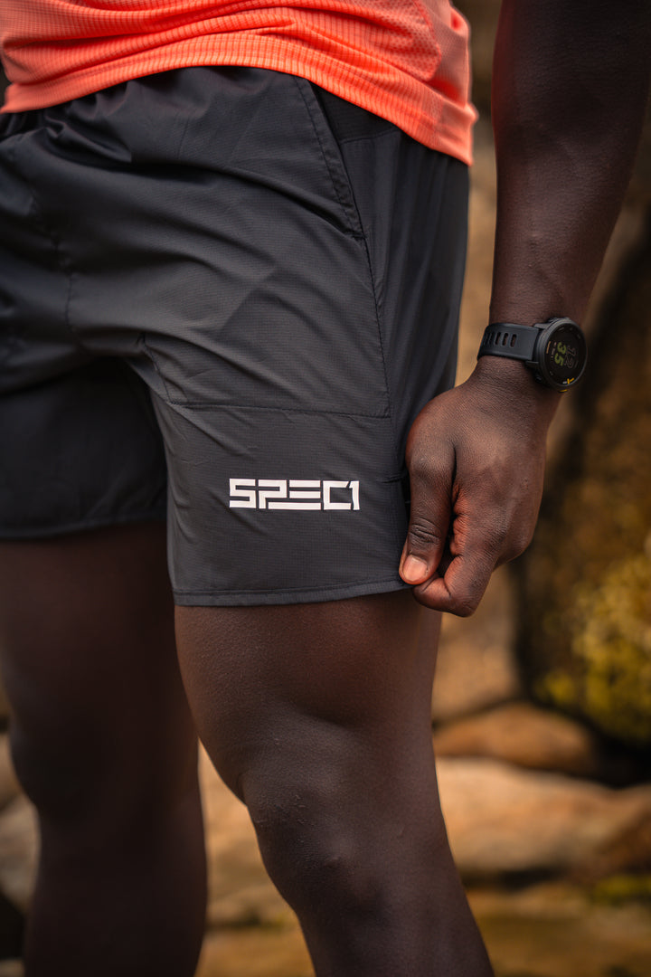 Latitude Short - Carbon