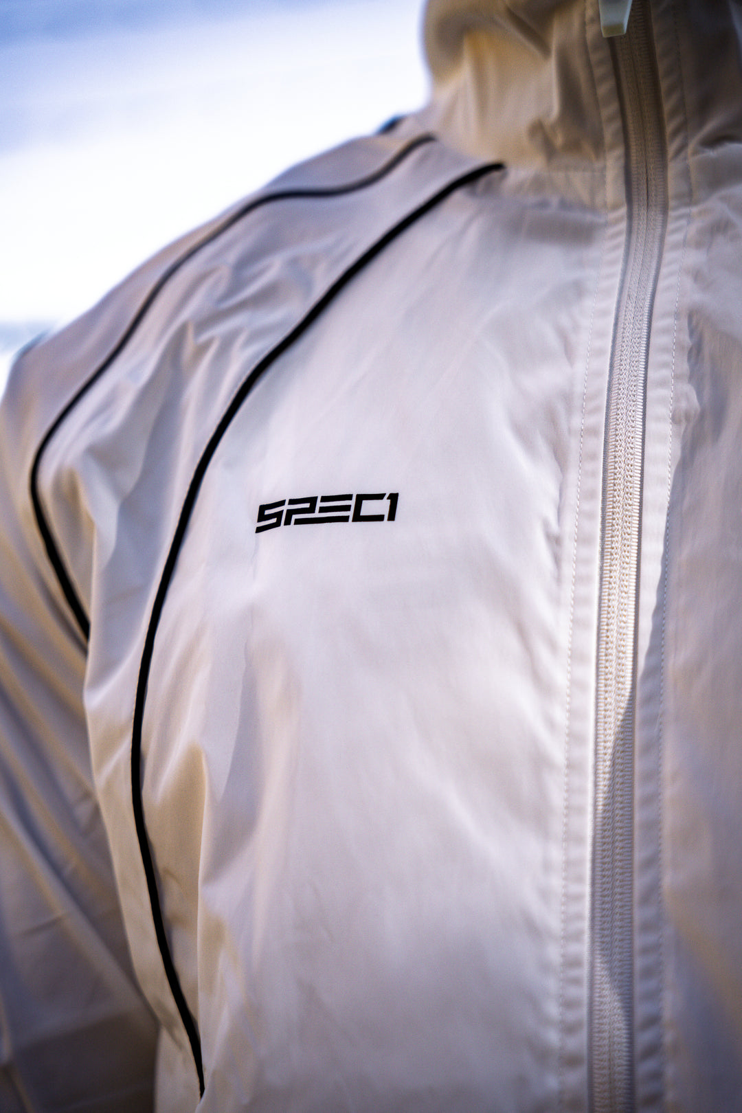 Vanguard Windbreaker - Salt