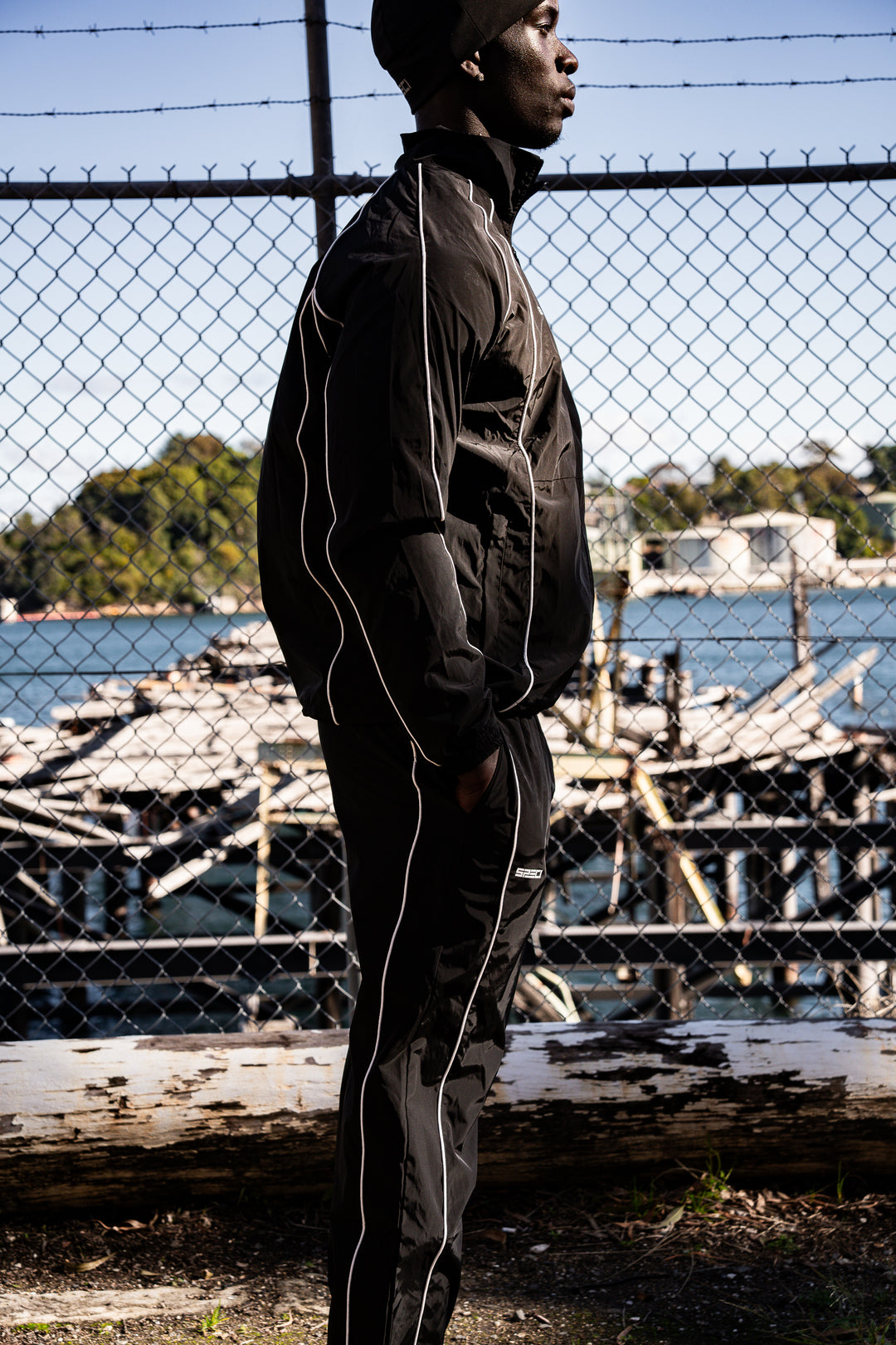 Vanguard Windbreaker - Carbon