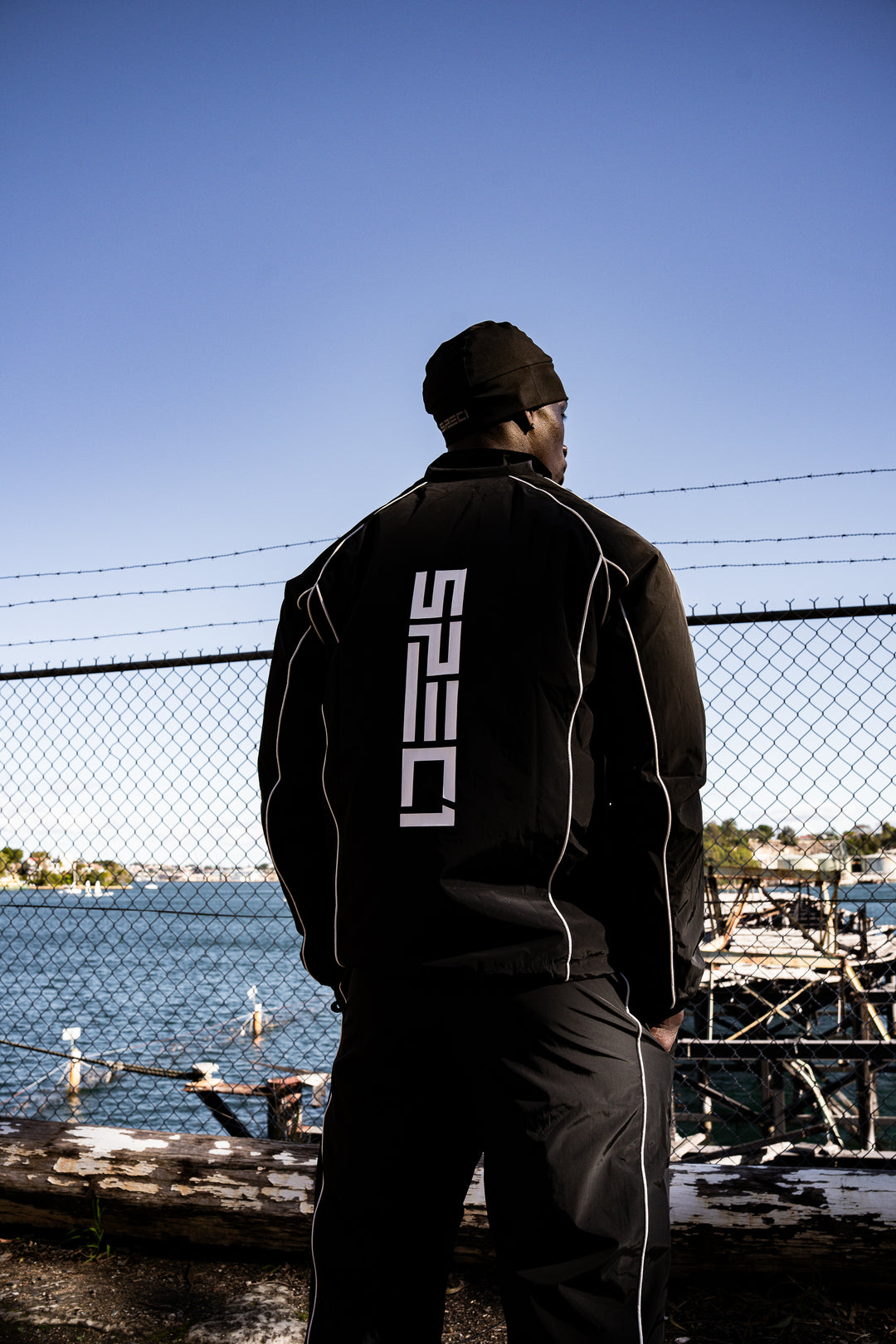 Vanguard Windbreaker - Carbon
